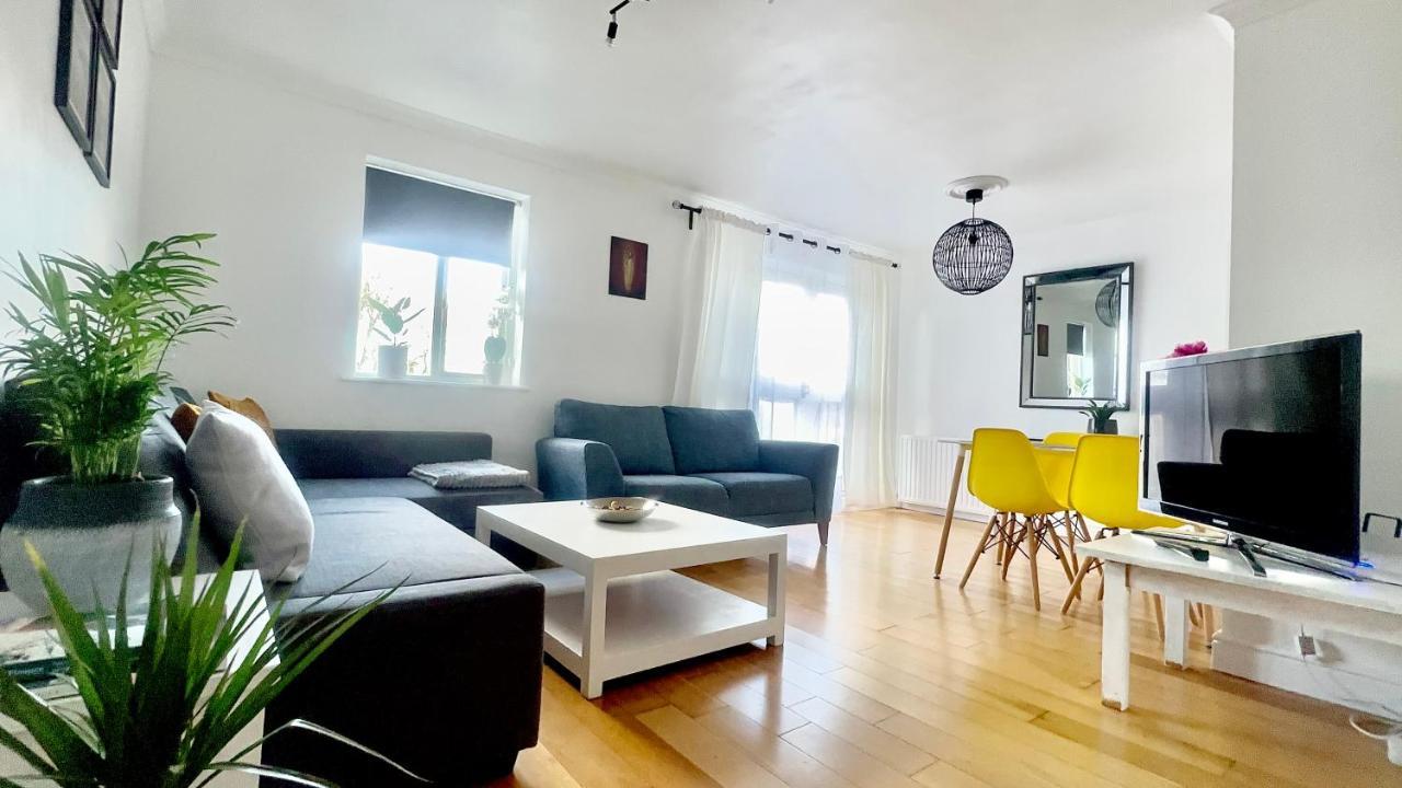 Amazing Location - City Of London- 2 Bedroom Stunning Canal View House With Private Garden,Parking & Balcony Екстер'єр фото