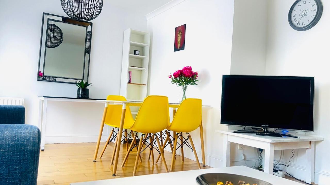 Amazing Location - City Of London- 2 Bedroom Stunning Canal View House With Private Garden,Parking & Balcony Екстер'єр фото