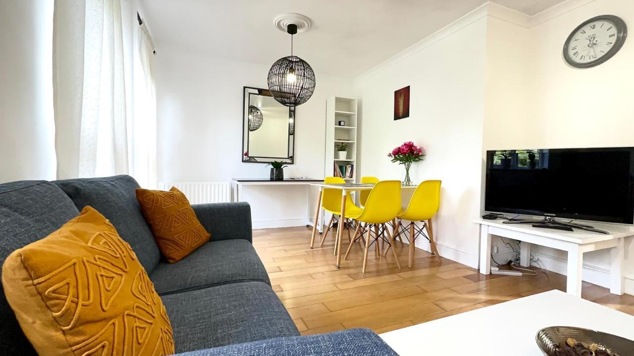 Amazing Location - City Of London- 2 Bedroom Stunning Canal View House With Private Garden,Parking & Balcony Екстер'єр фото