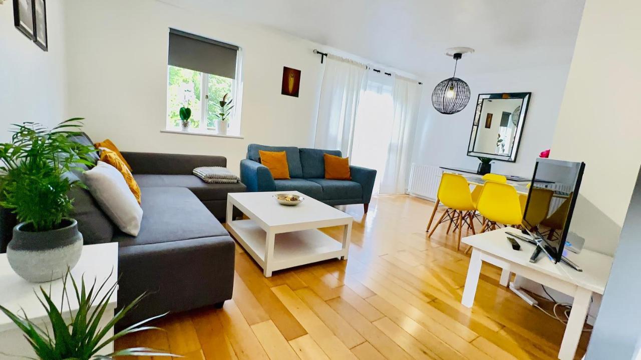 Amazing Location - City Of London- 2 Bedroom Stunning Canal View House With Private Garden,Parking & Balcony Екстер'єр фото