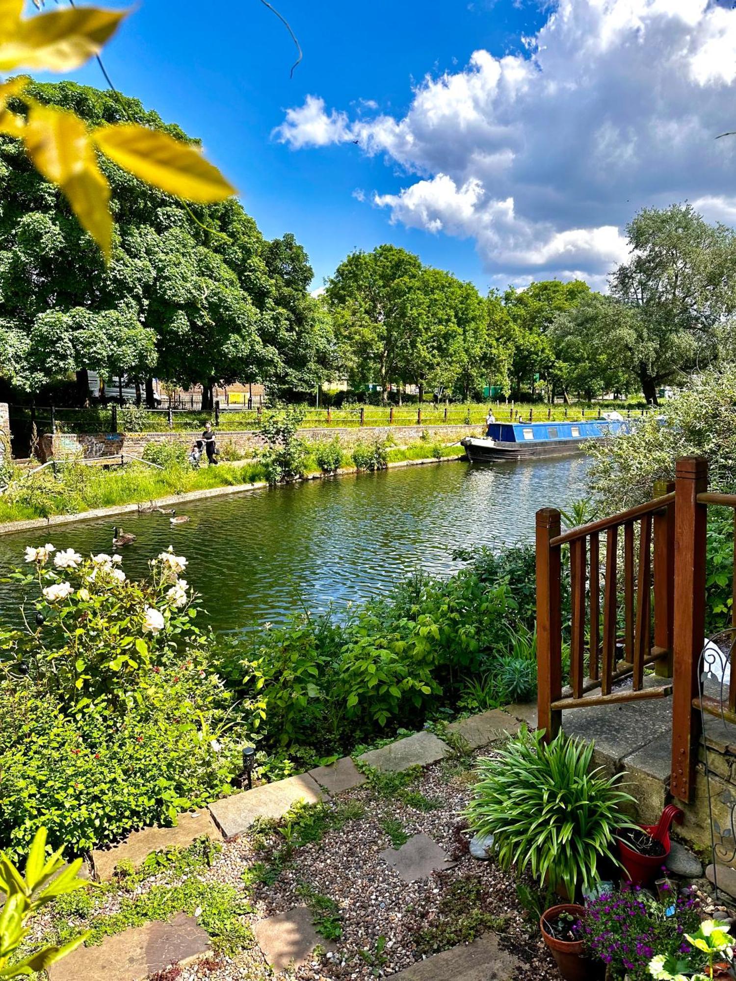 Amazing Location - City Of London- 2 Bedroom Stunning Canal View House With Private Garden,Parking & Balcony Екстер'єр фото