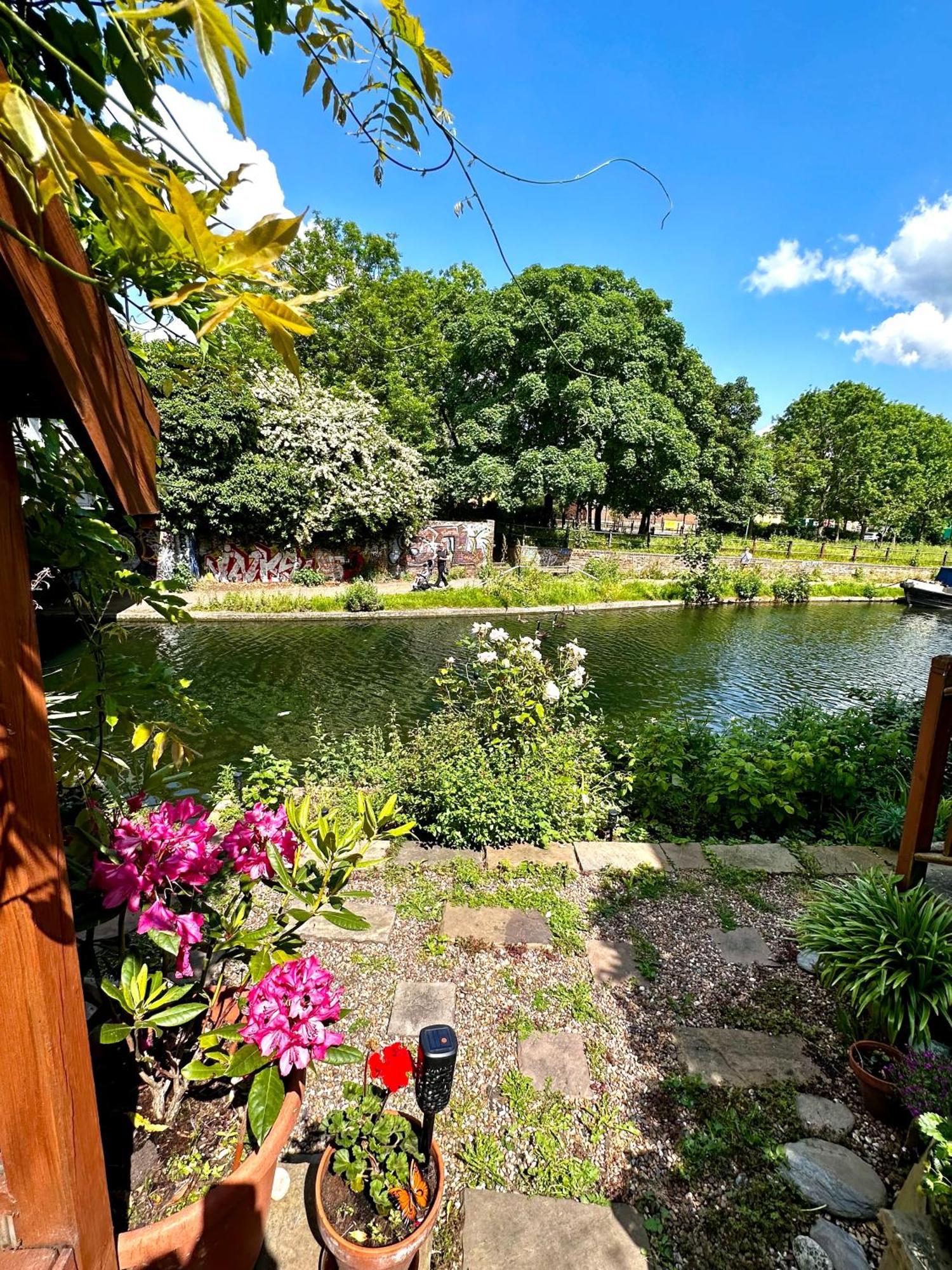 Amazing Location - City Of London- 2 Bedroom Stunning Canal View House With Private Garden,Parking & Balcony Екстер'єр фото