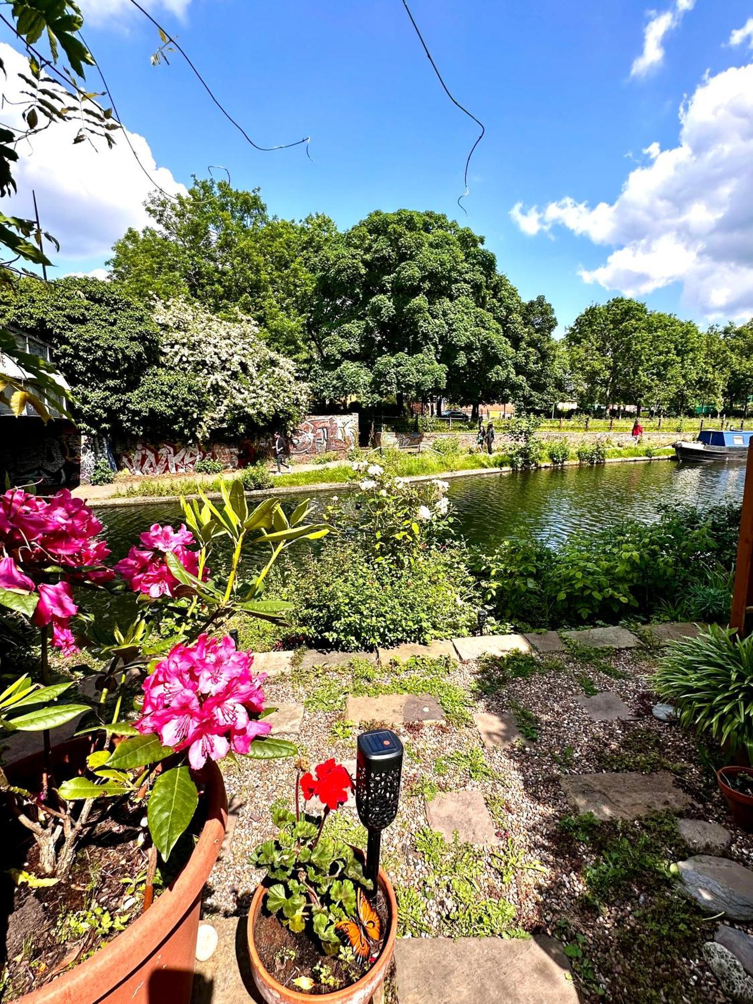 Amazing Location - City Of London- 2 Bedroom Stunning Canal View House With Private Garden,Parking & Balcony Екстер'єр фото